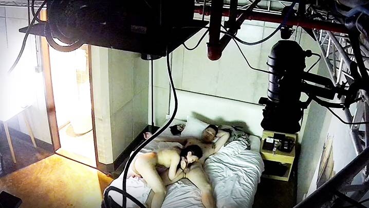 新流出！老台工业房偷拍：大屌猛男爆操眼镜反差婊 内射颜射